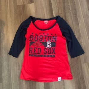 Women’s Boston Red Sox Baseball Shirt Size M